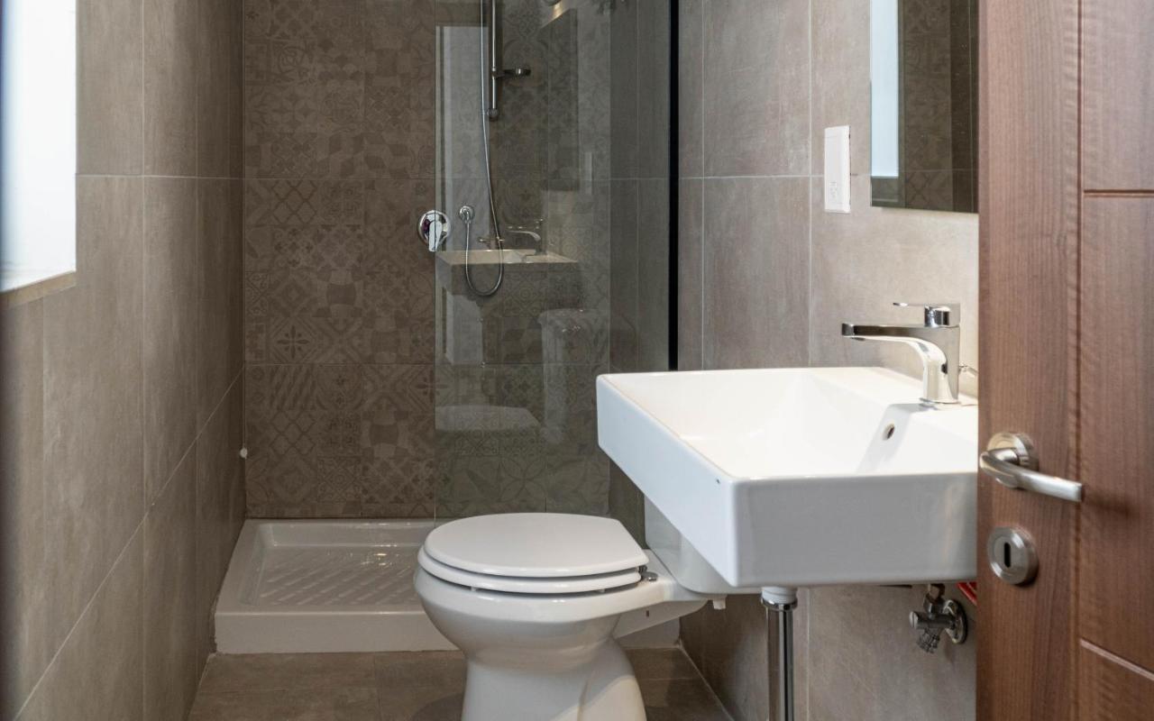 The Rose Hostel Saint Julian's Екстер'єр фото
