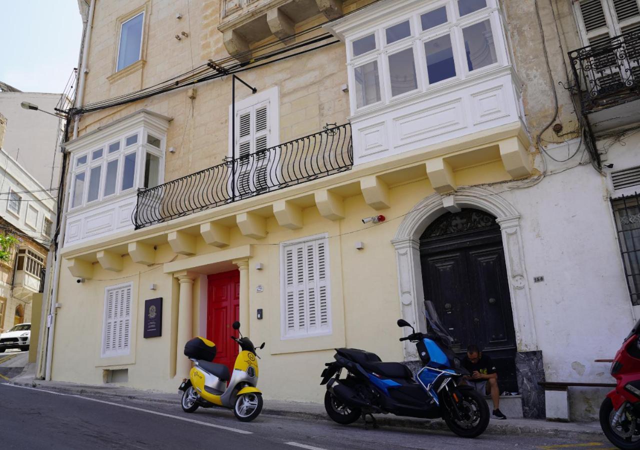 The Rose Hostel Saint Julian's Екстер'єр фото