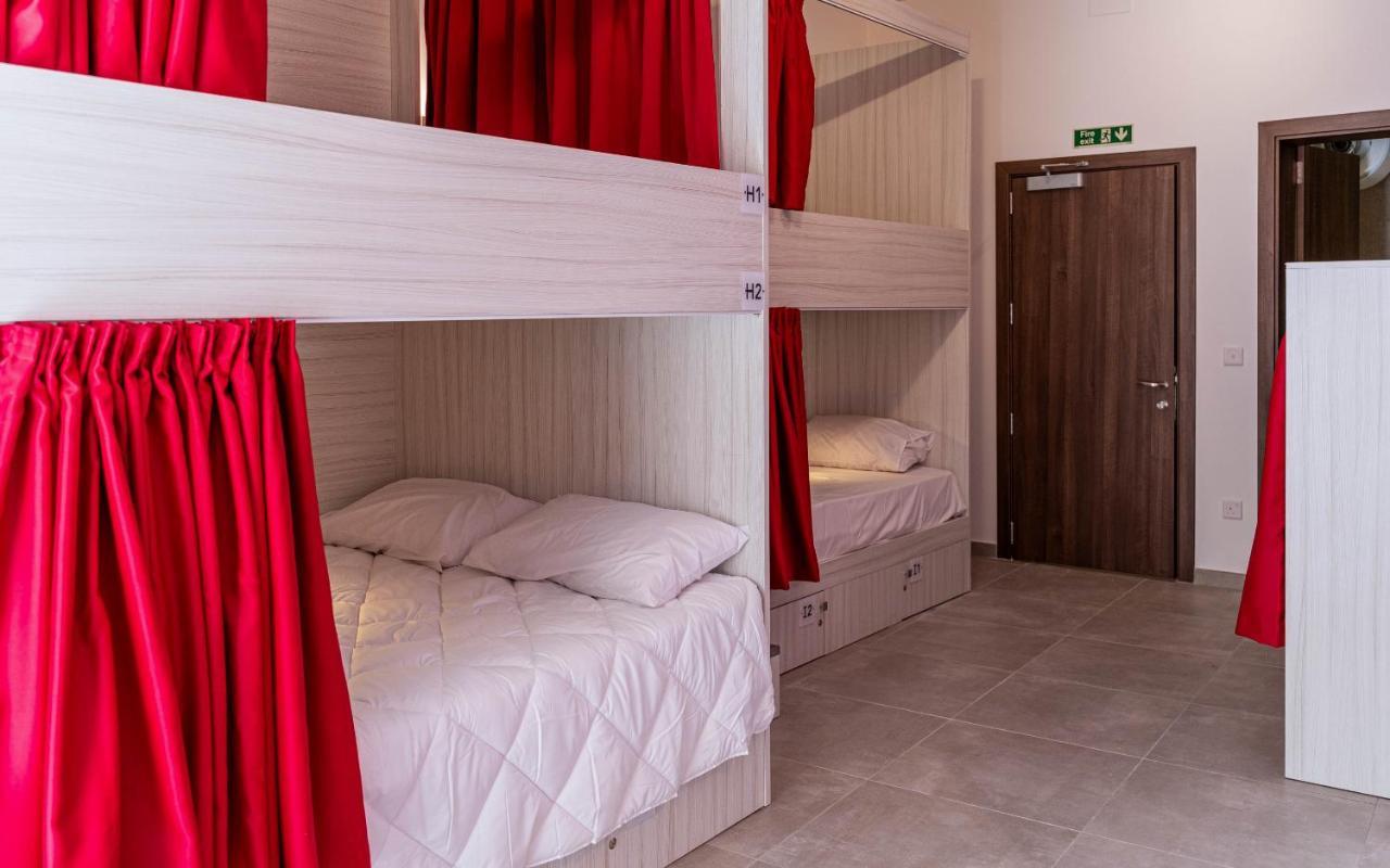 The Rose Hostel Saint Julian's Екстер'єр фото