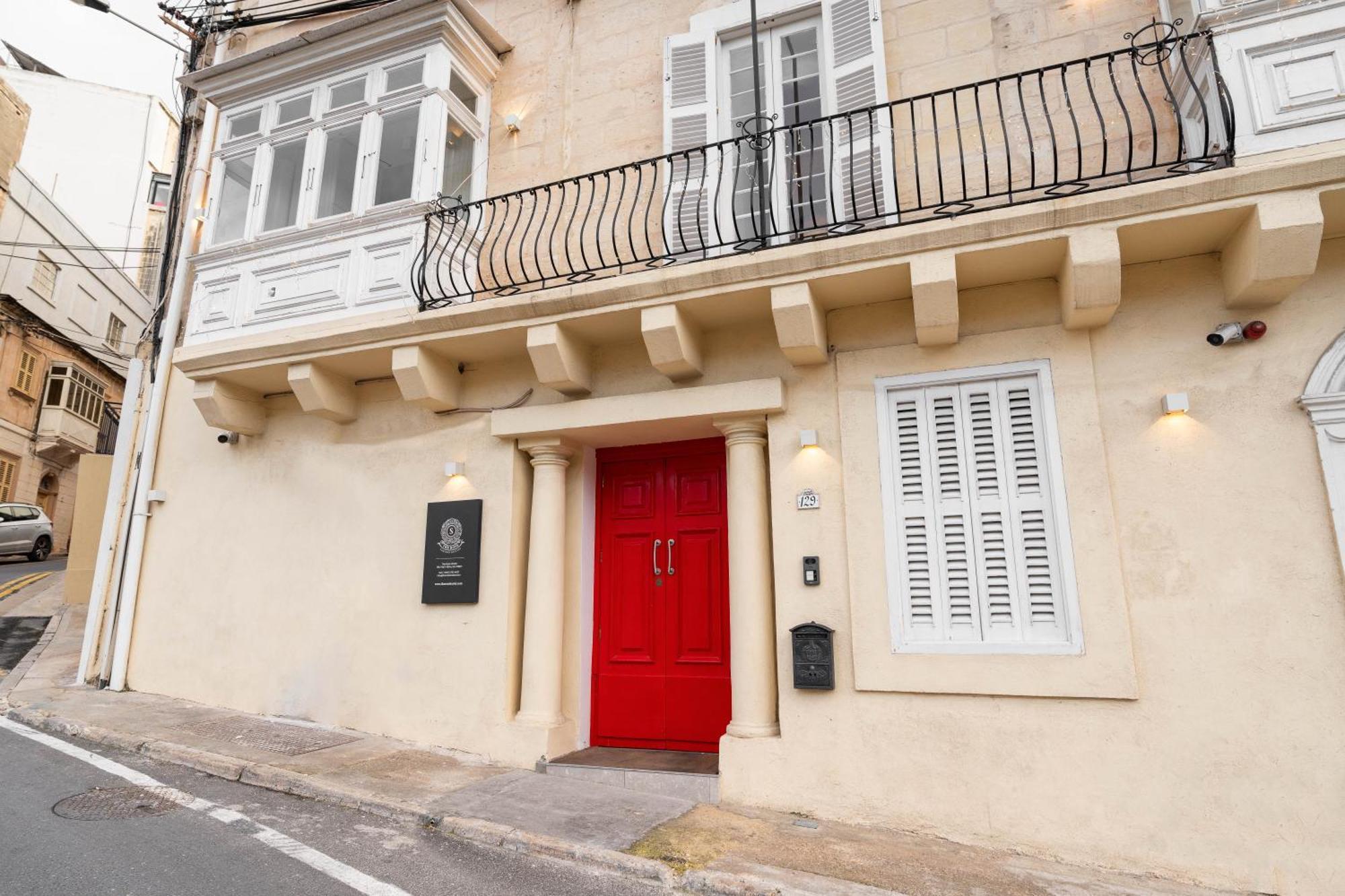The Rose Hostel Saint Julian's Екстер'єр фото