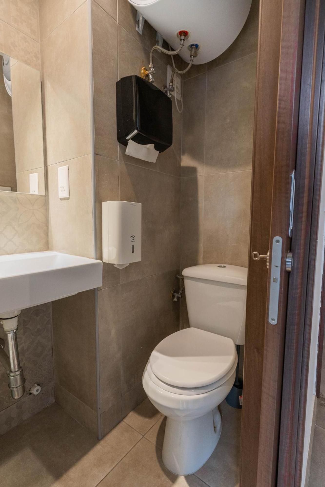 The Rose Hostel Saint Julian's Екстер'єр фото